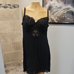 Victoria's Secret Black Lace Slip/Lingerie. NWT!